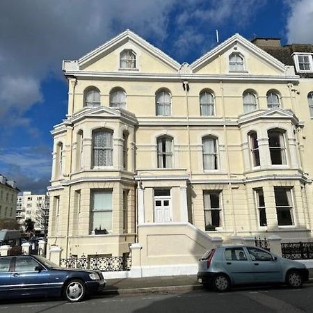 Appletree Hotel Истбурн Экстерьер фото